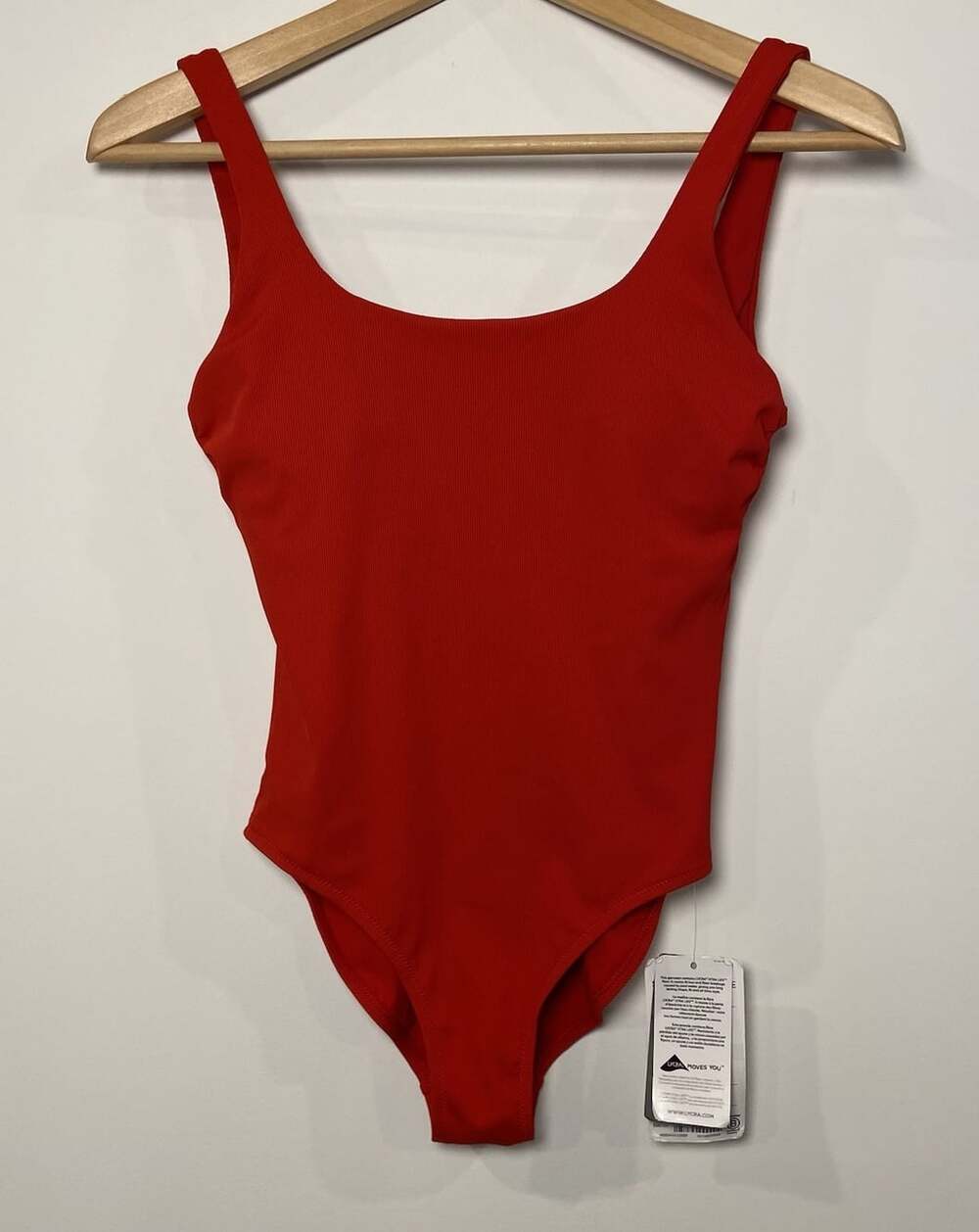 NWT Athleta Scoop Neck Bathing Suit Swim One Piece Ribbed Red Size XXS New